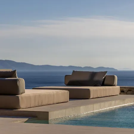 Casa Eterna * Agios Romanos