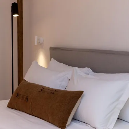 Casa Eterna Agios Romanos